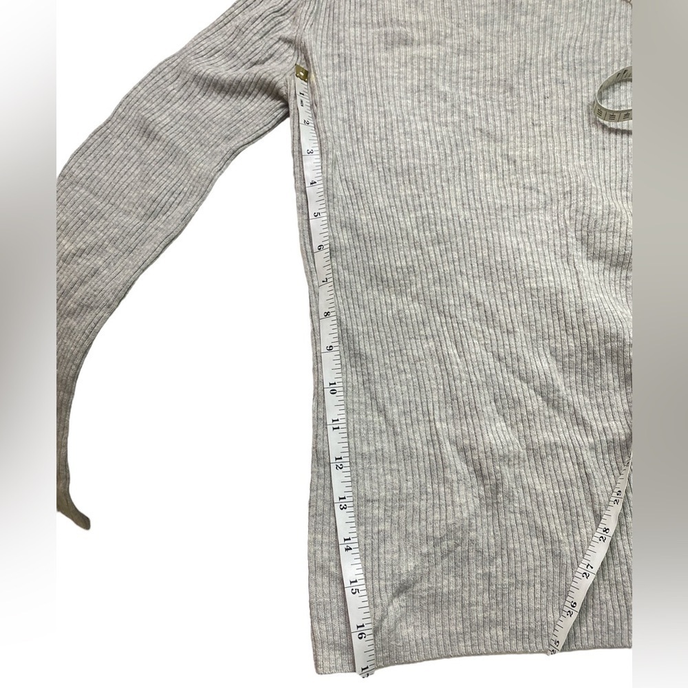 Aritiza Babaton - Kitano Sweater Ribbed Knit Twist Back Minimalist Sweater - Picture 11 of 12